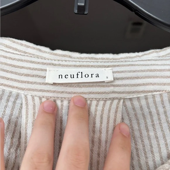 Neuflora Venice Button Down - Tan - Picture 5 of 9